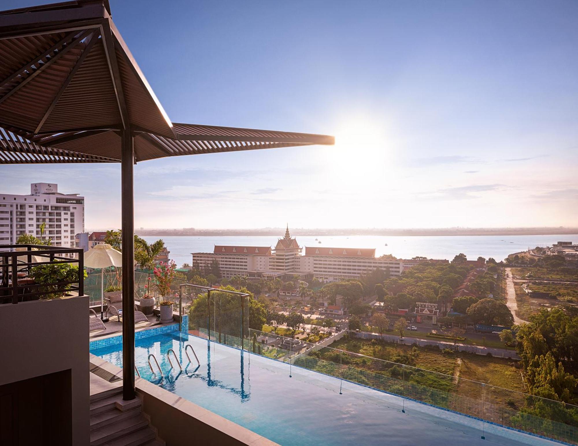Chaiya Palace Hotel Phnom-Penh Buitenkant foto